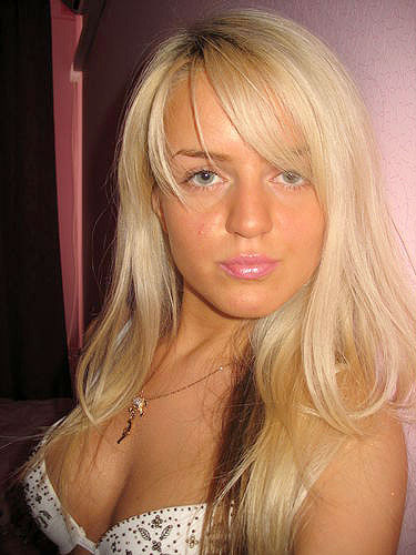 youngrussiawomen.com - pictures of hot woman