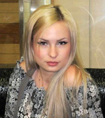 youngrussiawomen.com - very pretty girl