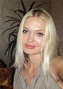 youngrussiawomen.com - woman looking