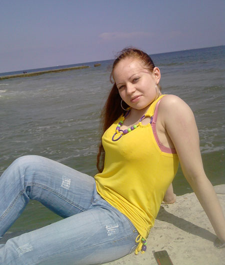 youngrussiawomen.com - woman pic